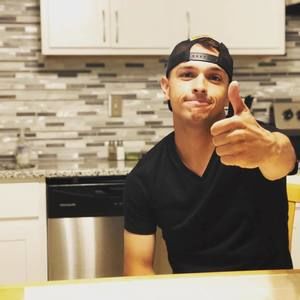 Meet your Posher, Mitchell